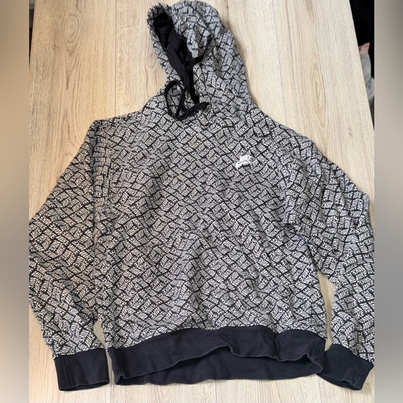 Nike Tops - Nike Black and White Patterned Hoodie hooded pullover sweatshirt sweater